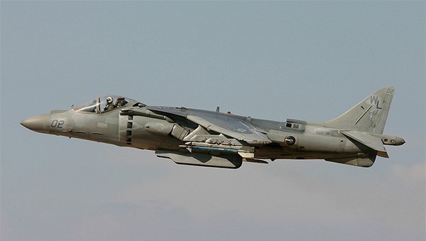 AV 8B Harrier II Jet (B)